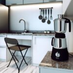 Compact & Modular Mixer Grinders for One-Room Flats and Students