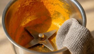 removing turmeric stains from mixer grinder jars